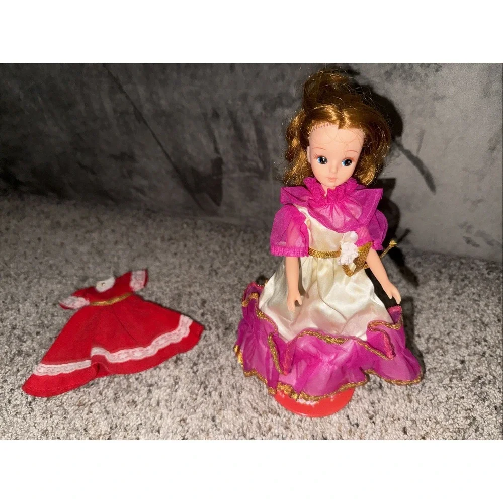 Vintage Takara Japan Jenny Fashion Doll Red Hair Painted‎ Eyes